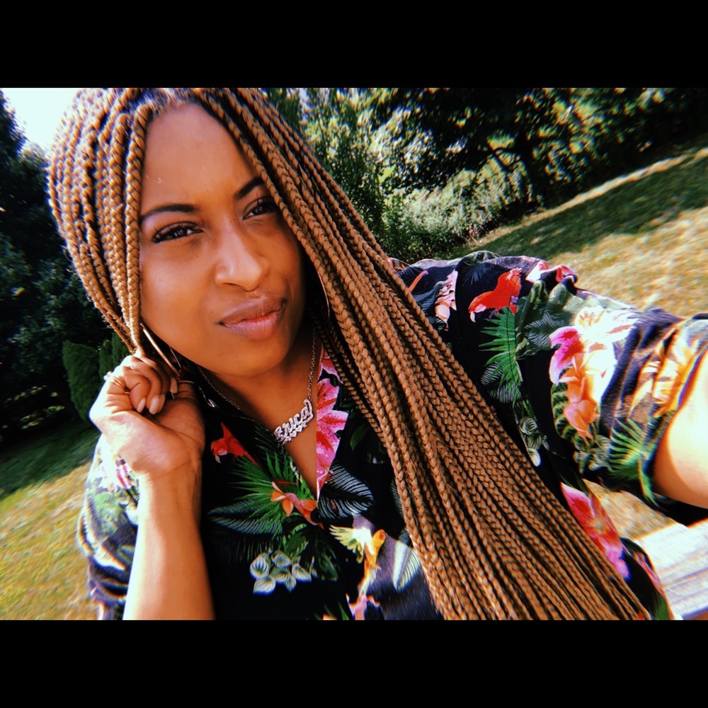 Meet your Posher, Erica